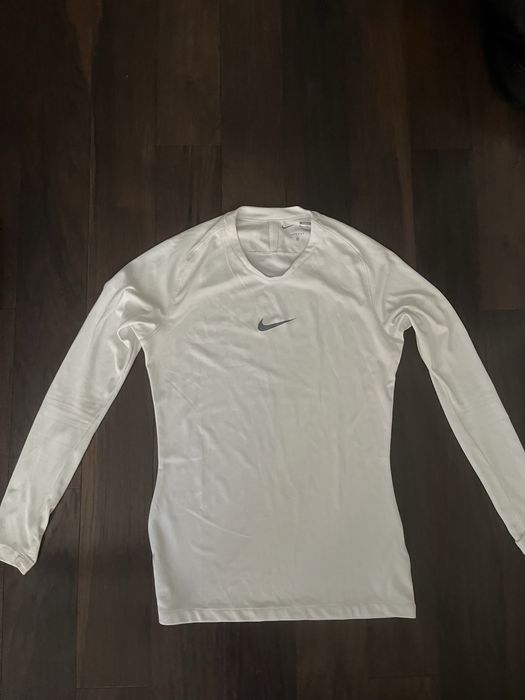 Спортни дрехи на Найк