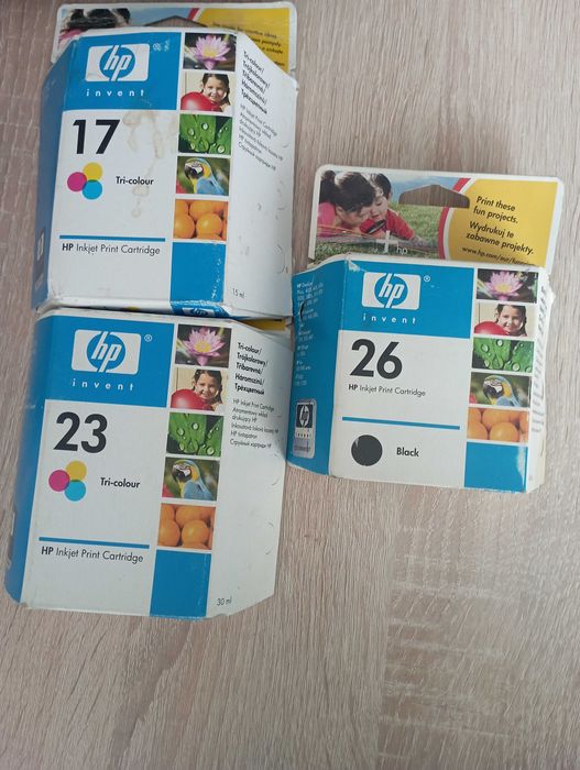 Цветной струйный картридж для принтеров HP в ассортименте.
