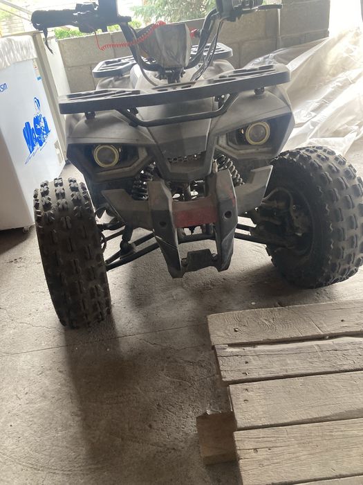 Продам квадроцикл гризли