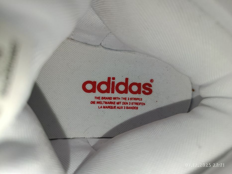 Продаются новые кроссовки