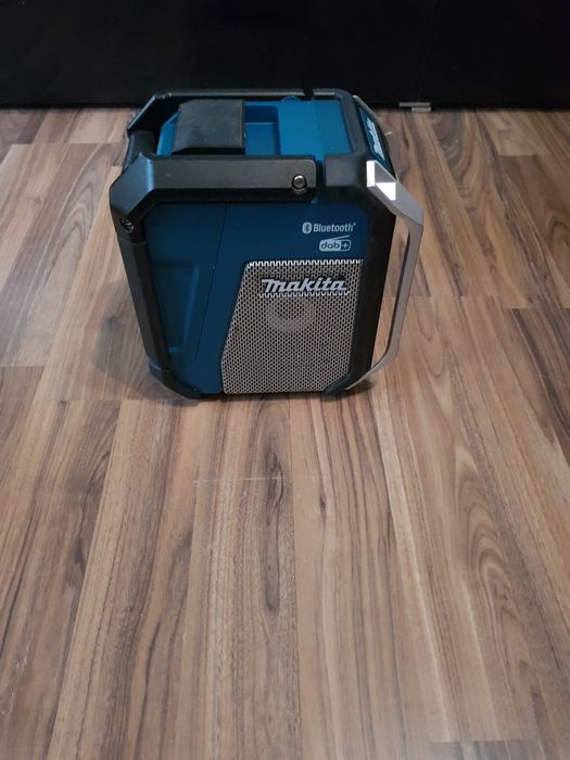 Radio Makita cu bluetooth