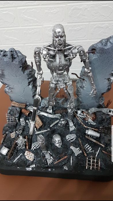 Diorama Terminator T-800