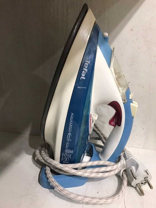 Продаю Б/У утюг Tefal