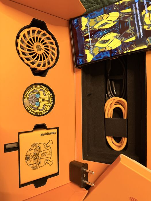 Red Magic 9Pro Transformers edition Bumblebee