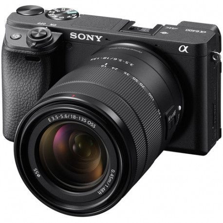 Фотоапарат Sony A6400 (черен) + обектив Sony E 18-135mm f/3.5-5.6 OSS
