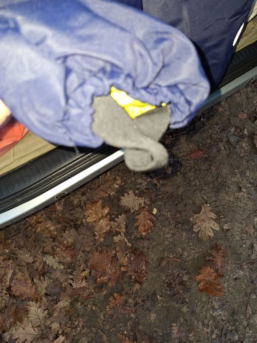 Зимен комплект за ски и др.