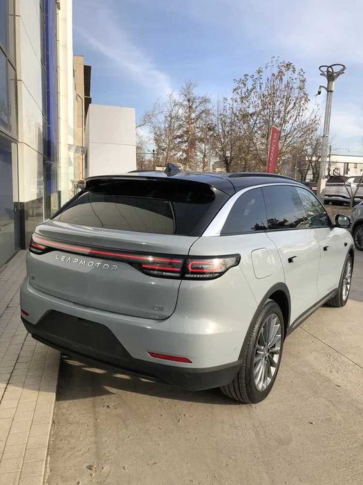 Leapmotor C11 Hybrid 300km pod zakaz