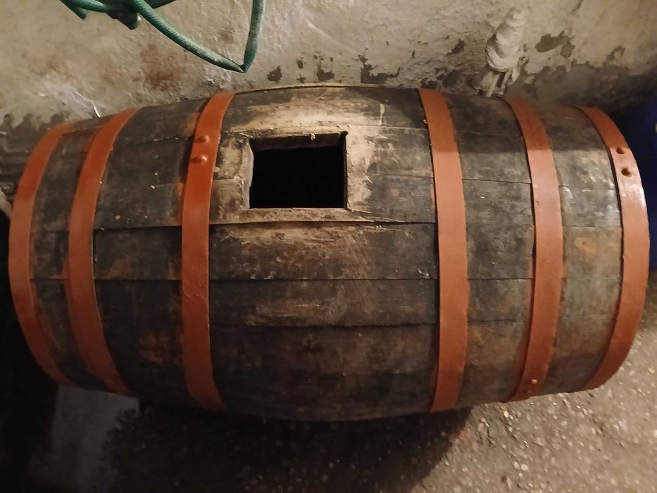 Дъбово буре за вино, 220 л