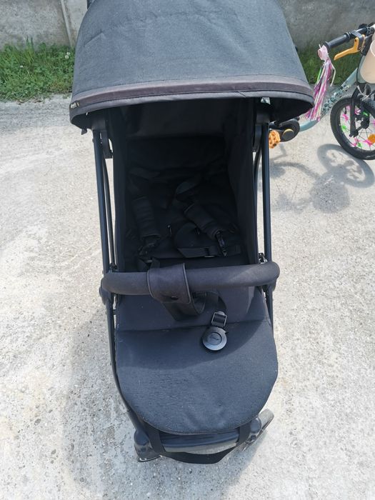 Carucior usor si compact Hauck