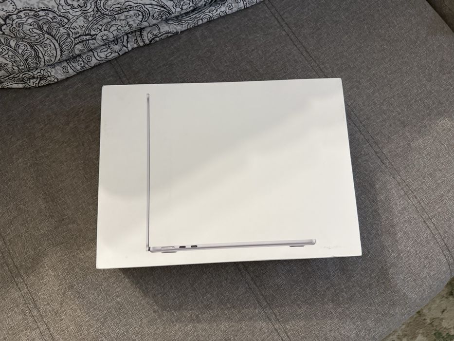 MacBook Air M2 (13,6"), 2024 года
