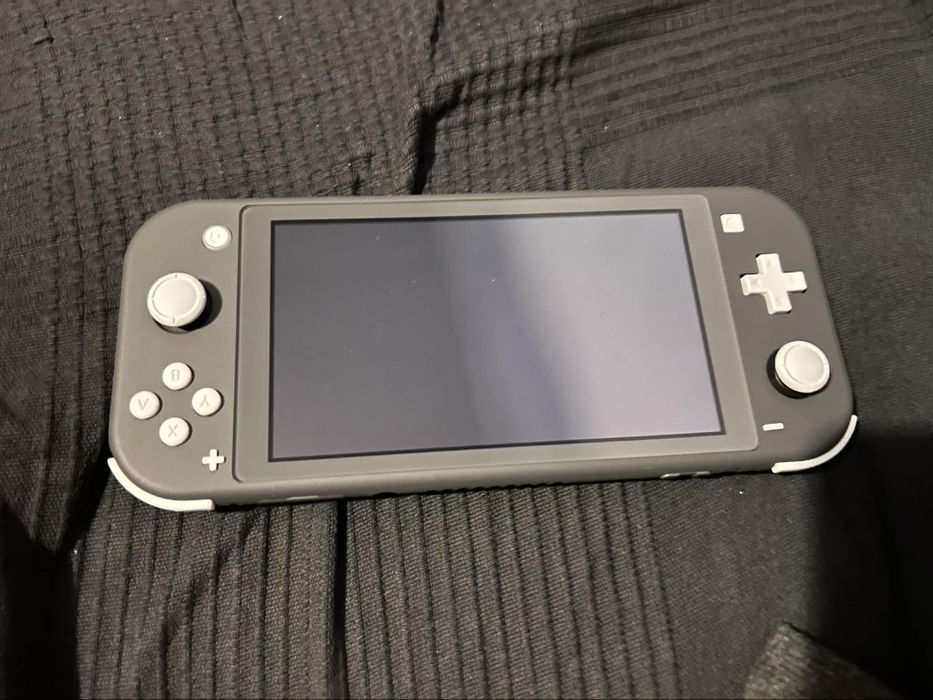 Nintendo Switch Lite нов
