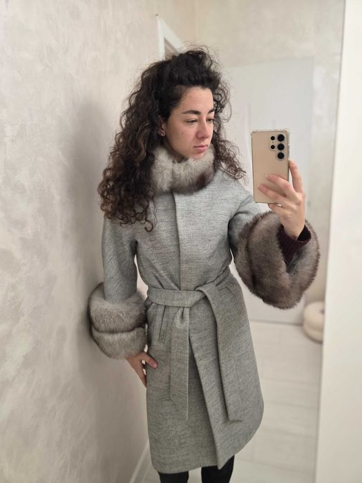 Палто от кашмир и естествен косъм от лисица