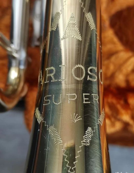 Музыкальный духовой инструмен труба Amati