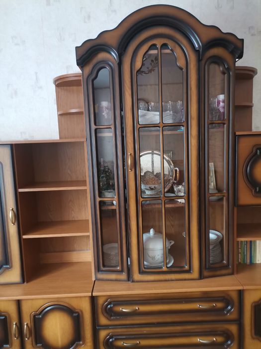 Продам стенку. Срочно