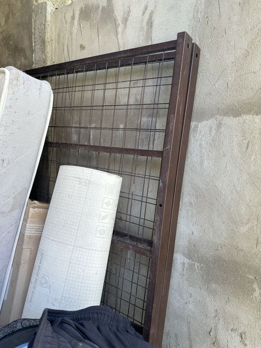 Продам кровать 2шт за 5000 с матрасом