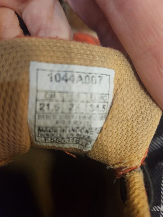 Кроссовки Asics для тенниса р-р 34,5