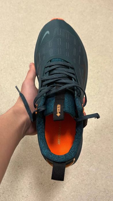 Nike кроссовки 40 размер