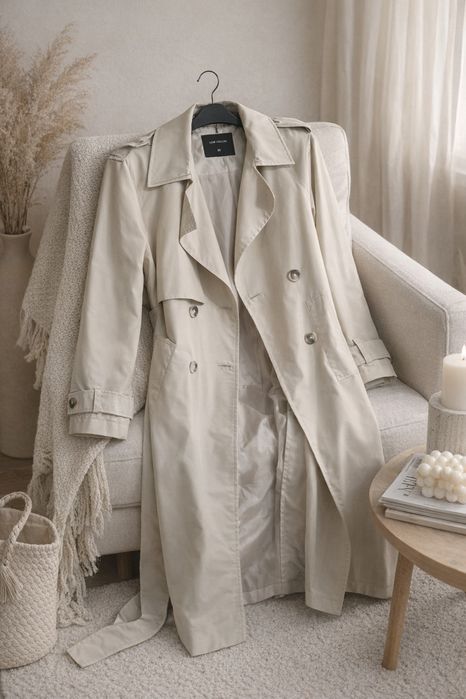 Стильный  плащ в бежевом цвете