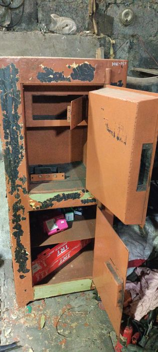 Продам сейф огнеупорный