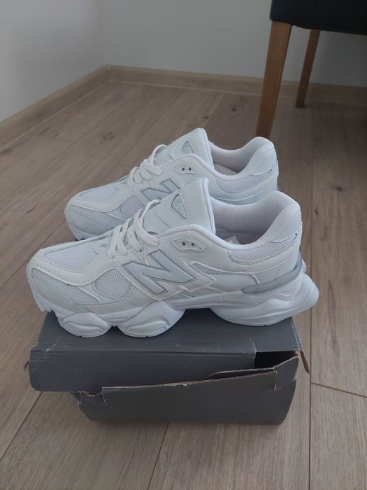 NEW BALANCE 9060