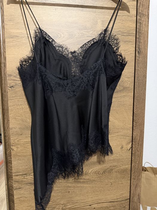 Потник сатен с дантела ZARA