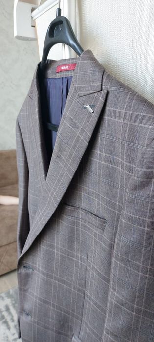 Продам мужской костюм