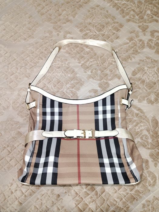 Продам сумку с принтом Burberry