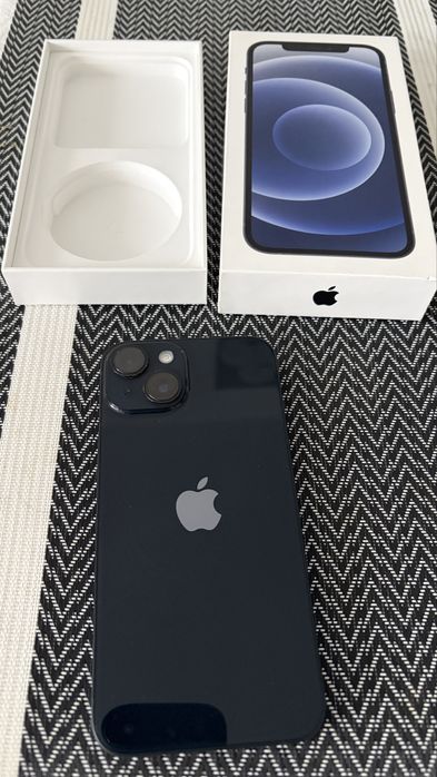 Iphone 14 negru 256 gb impecabil