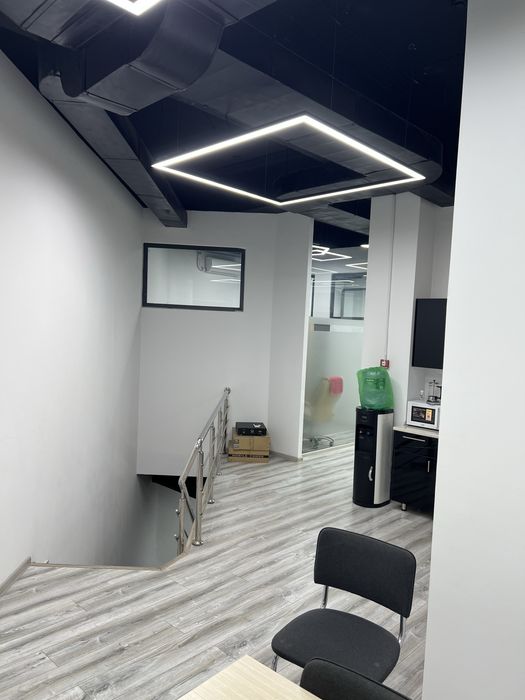 Сдам в аренду магазин+офис 300м2 На Паркентской улице.