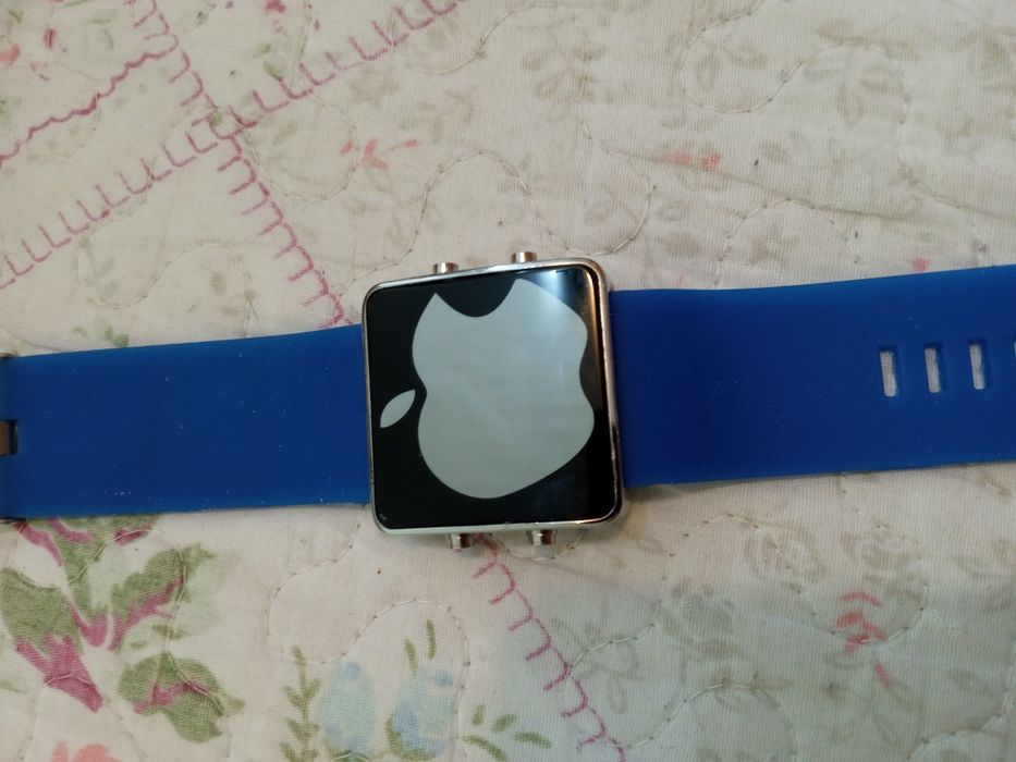 Часы наручные в отличном состоянии.