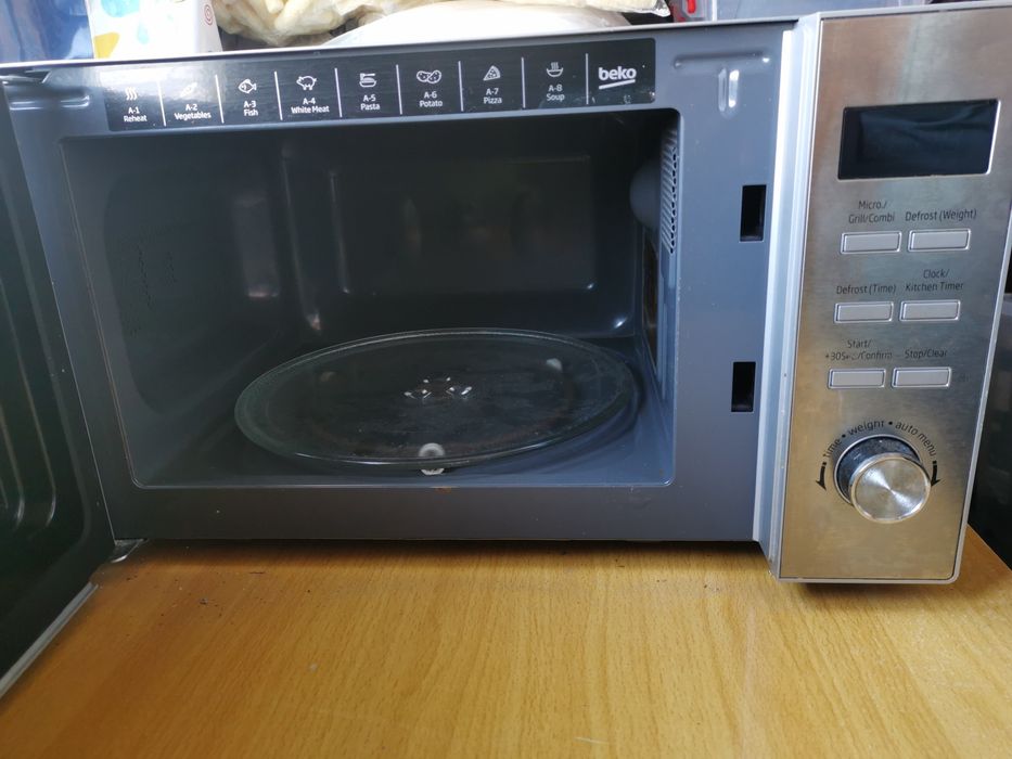 Cuptor cu microunde Beko