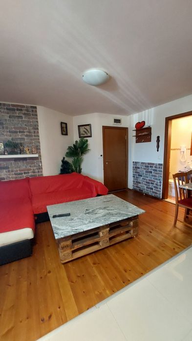 Продава се Едностаен апартамент в Разлог - 46 кв.м за 1131 €/кв.м - Снимка #2