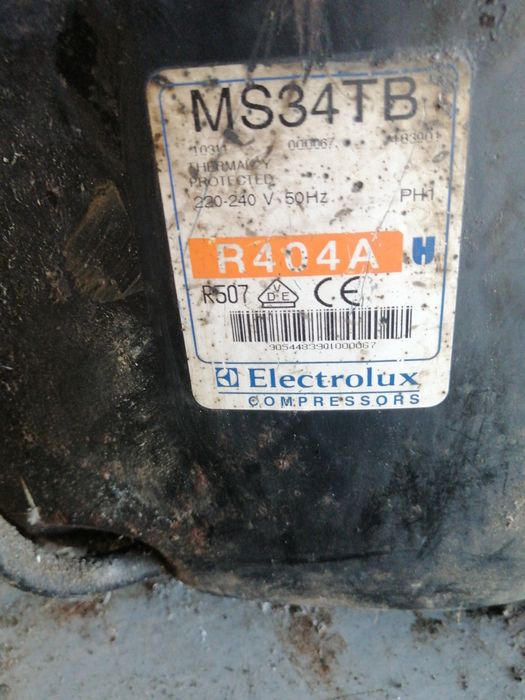 Vând motor tanc de răcire