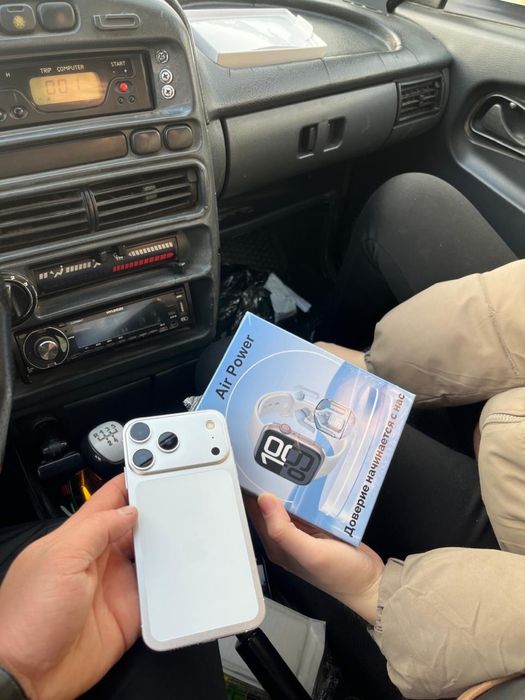 Айфон 17 про іші Xr