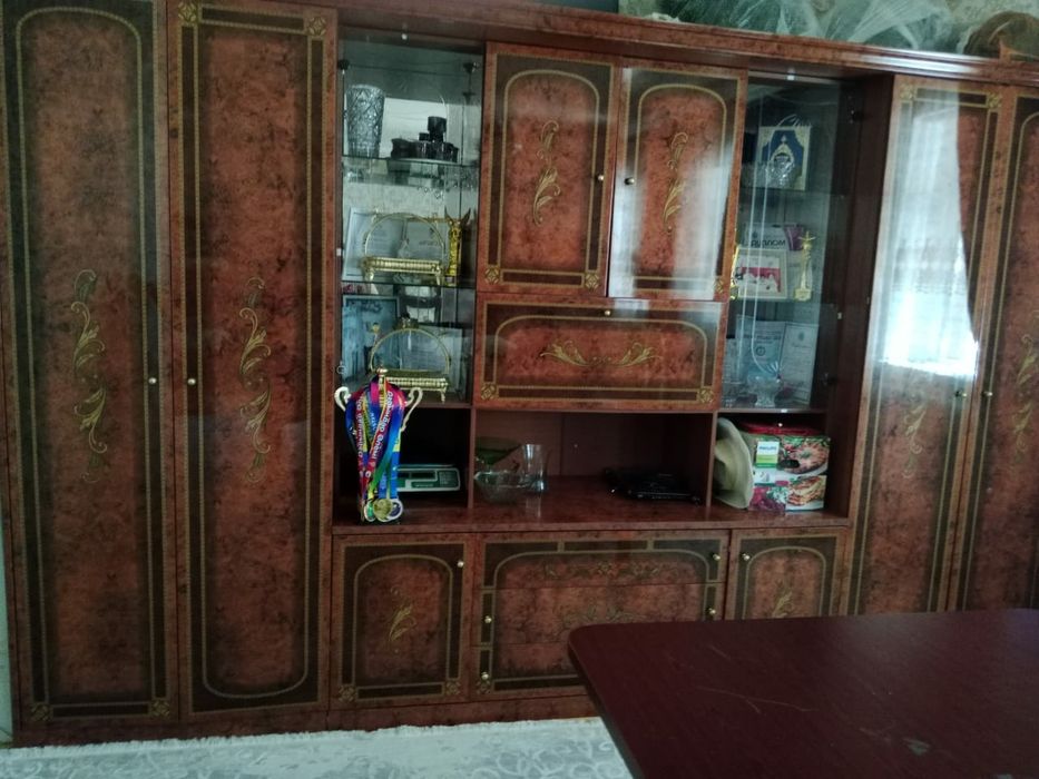 Продаю гарнитуру