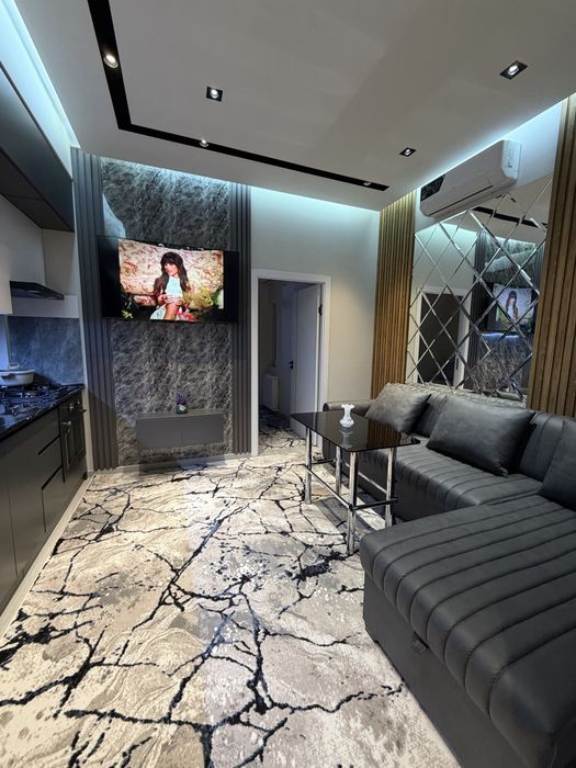 Сдаётся современная квартира с новым ремонтом