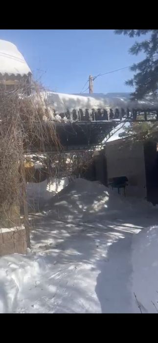 Чистка снега крыш