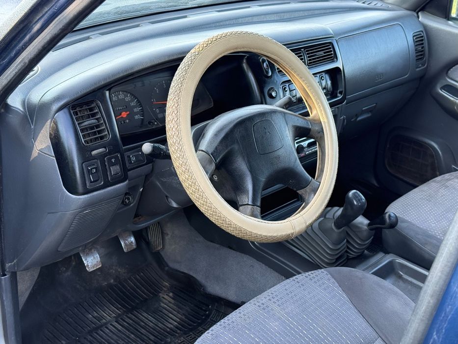 Mitubishi  L200