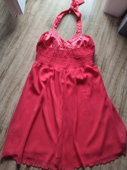 Коралова рокля шифон/сатен