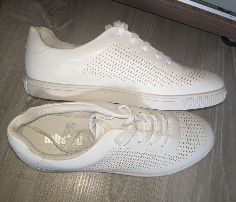 Кеды белые Unlisted