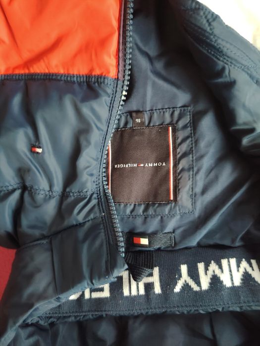 Geaca Tommy Hilfiger copii