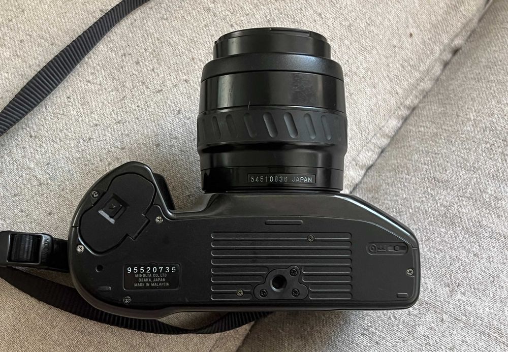 Minolta Dynax 300si + obiectiv AF 35-70mm f3.5-4.5