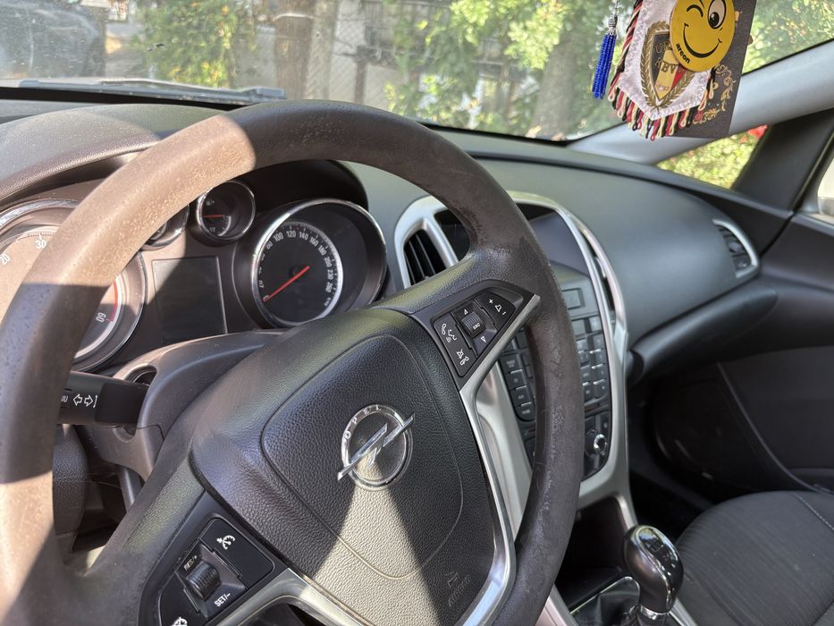 Se vinde Opel Astra J!!