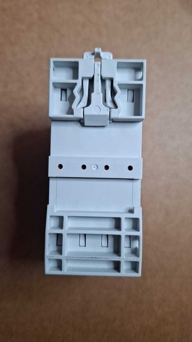 Contactor Modular Silentios Hielek HMC7-32 (12V AC/DC) 2NO+2NC