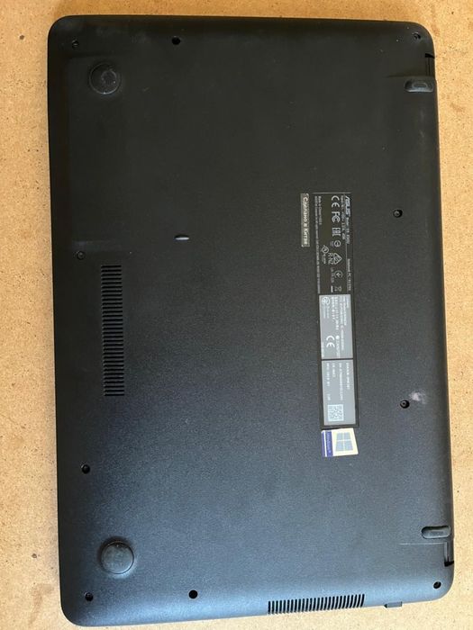 Ноутбук ASUS X540U