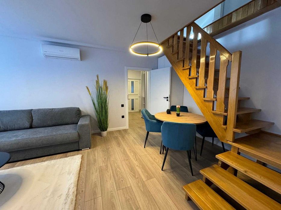 Apartament 3 Camere Cluj Napoca CENTRU 91 MP, 3 Bai, AC, Parcare Curte