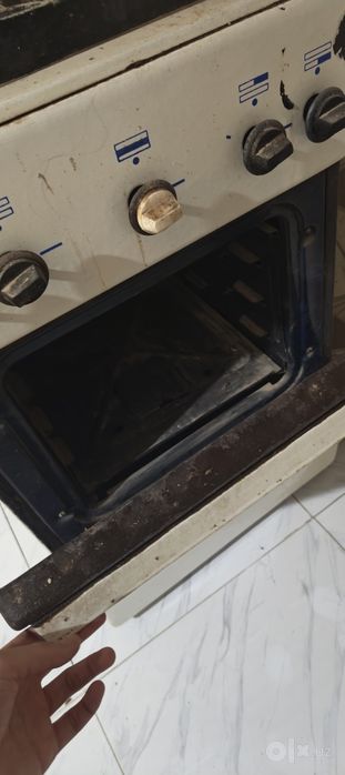 Газ работает и духовка тоже