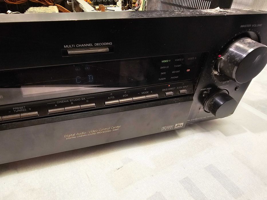 Defect Sony Str-db 940 intra in protectie