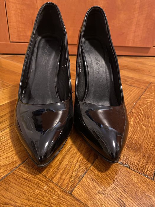 Pantofi de lac cu toc 36