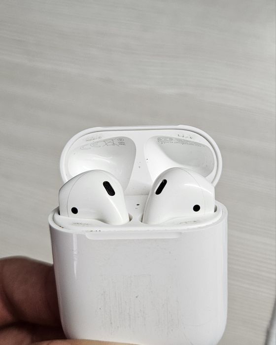 наушники Apple AirPods 2